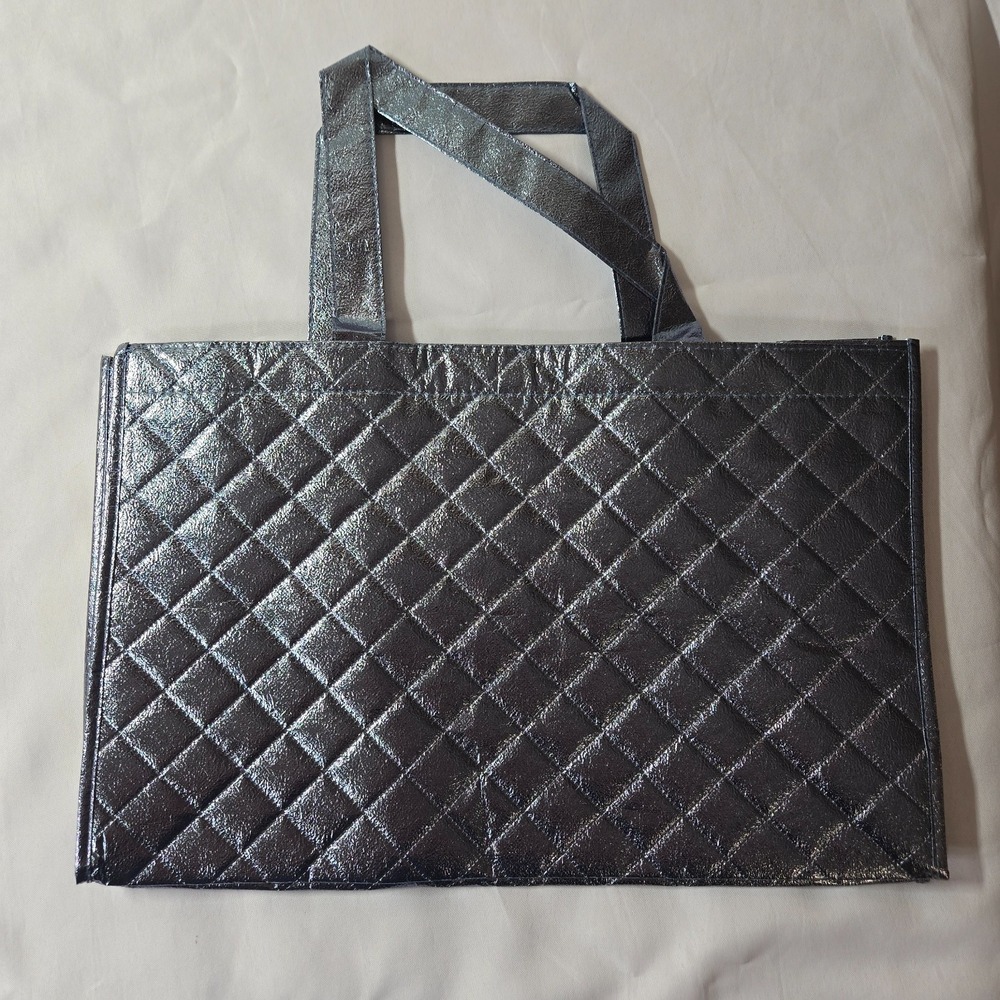 ✨ Metallic Gray Quilted Shimmer Reusable Gift/Tote Bag Shopper Eco Chic NWOT✨